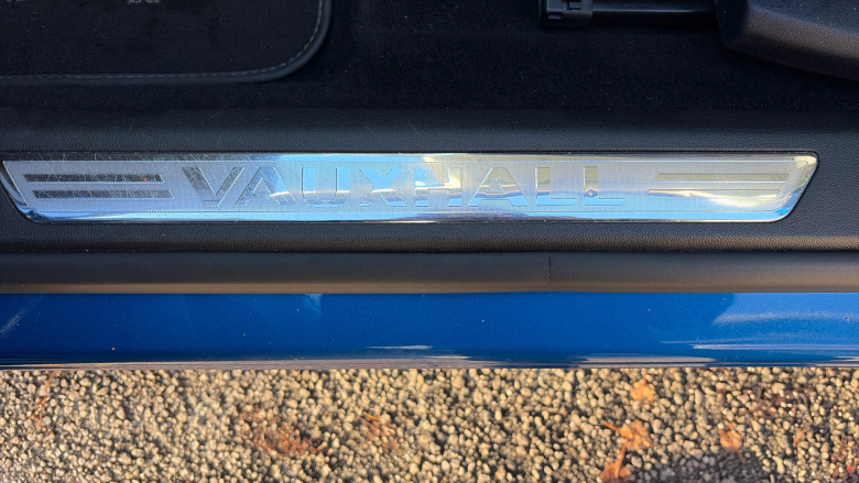 Vauxhall Grandland X 1.2 Turbo SRi Nav 5dr Auto Petrol Hatchback